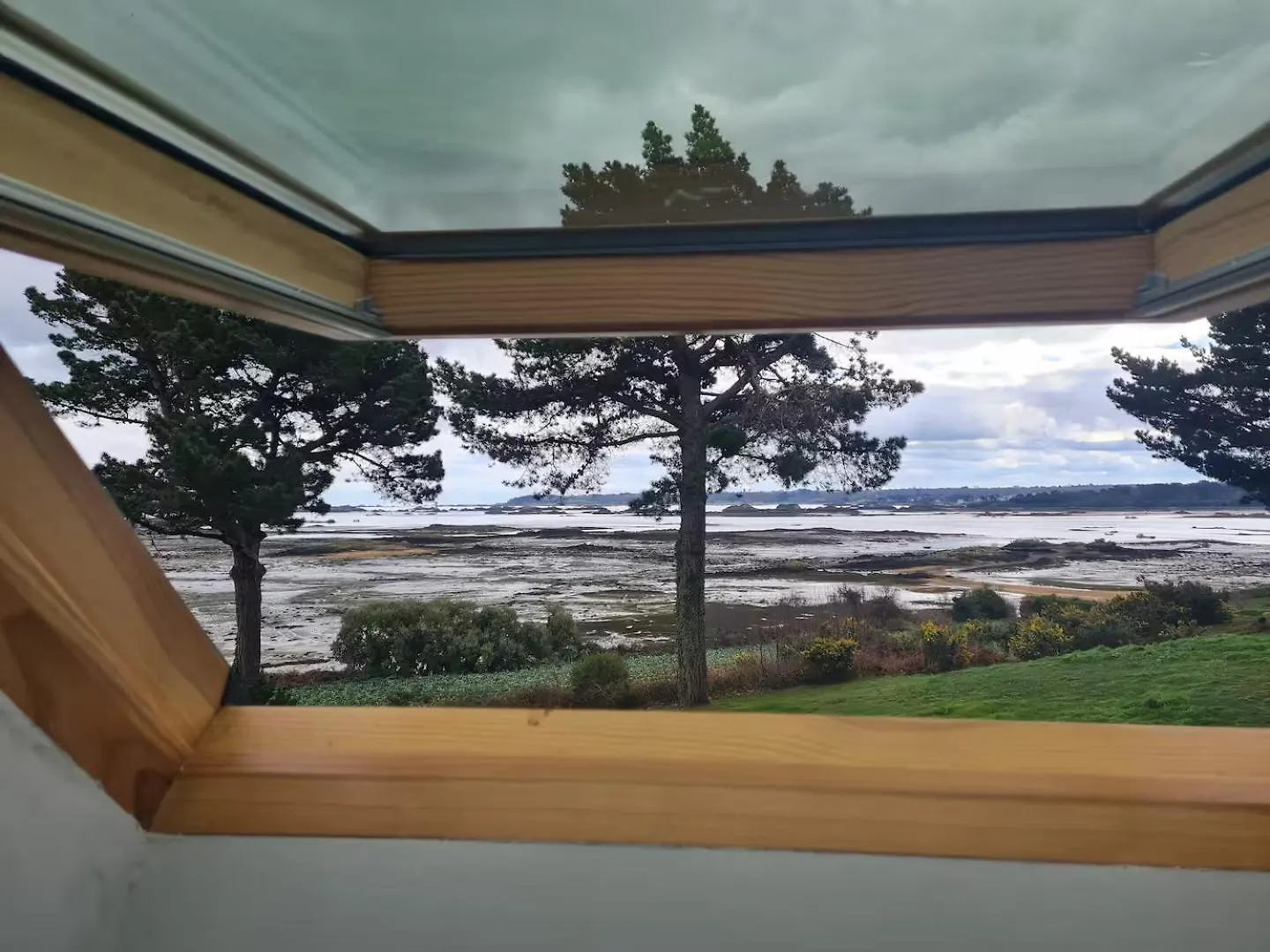 La Bretonne Vue Mer Lanmodez Γαλλία